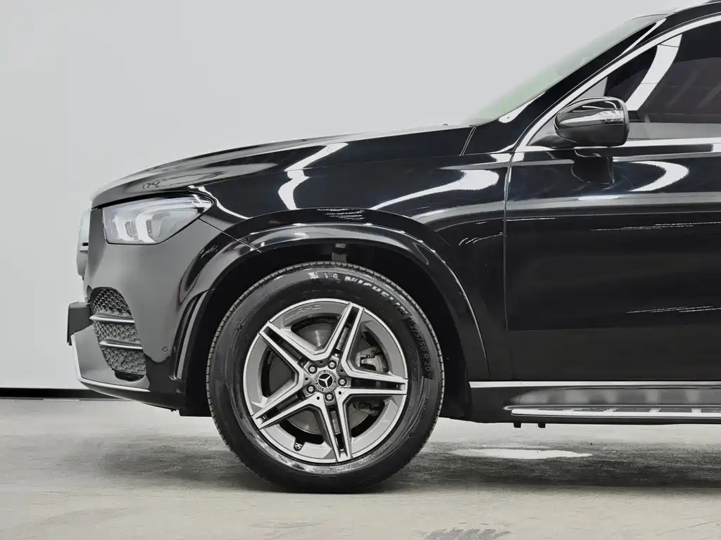 Mercedes-Benz GLE (Import) — миниатюра 25