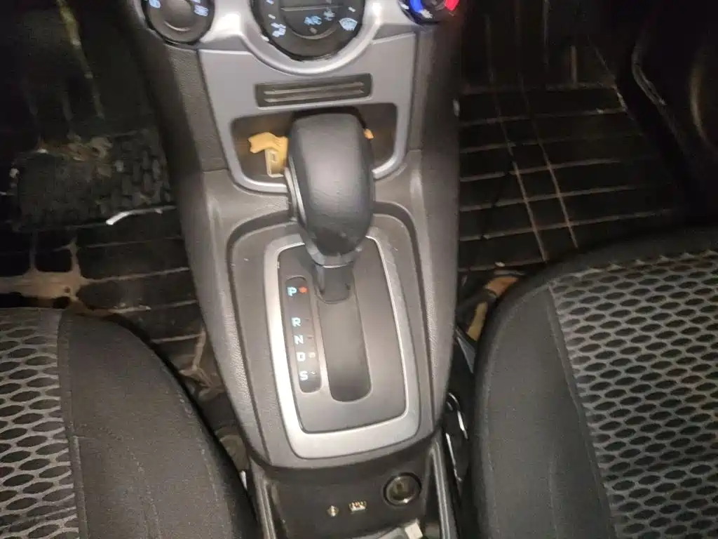 Ford Fiesta — миниатюра 7