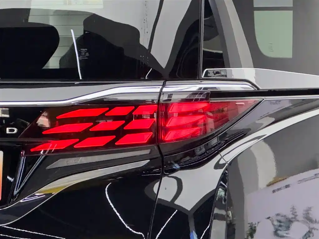 Toyota Alphard — фотографии объявления, Фото 24