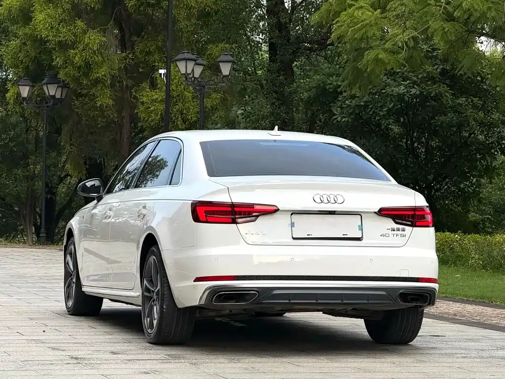 Audi A4L — миниатюра 4