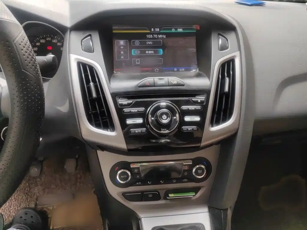Ford Focus — миниатюра 6