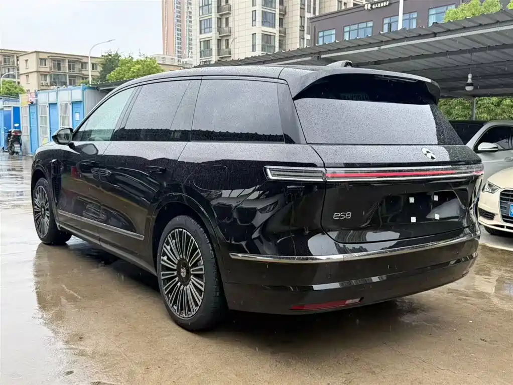 NIO ES8 2026 мест Executive Luxury