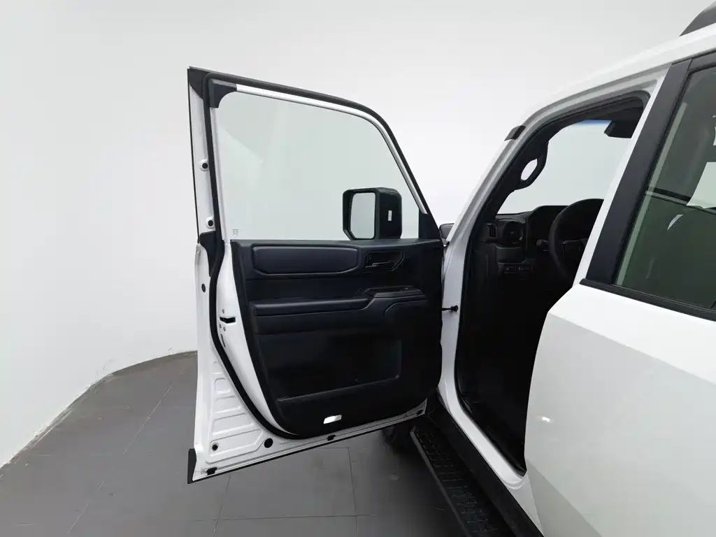 Toyota Prado — миниатюра 8