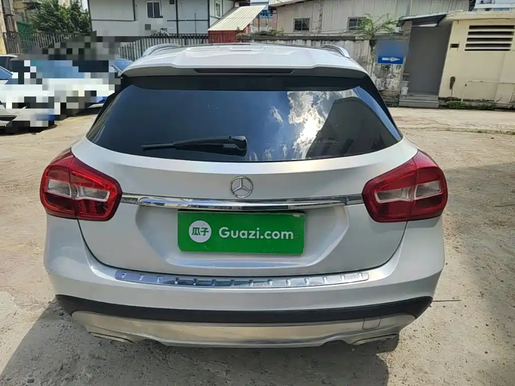 Mercedes-Benz GLA — миниатюра 6