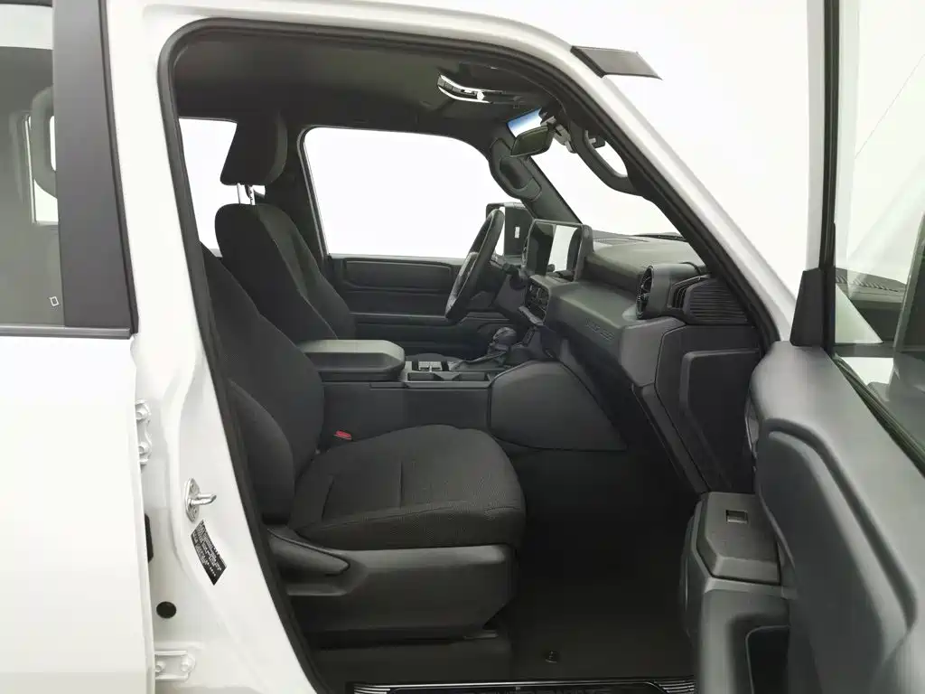 Toyota Prado — миниатюра 23