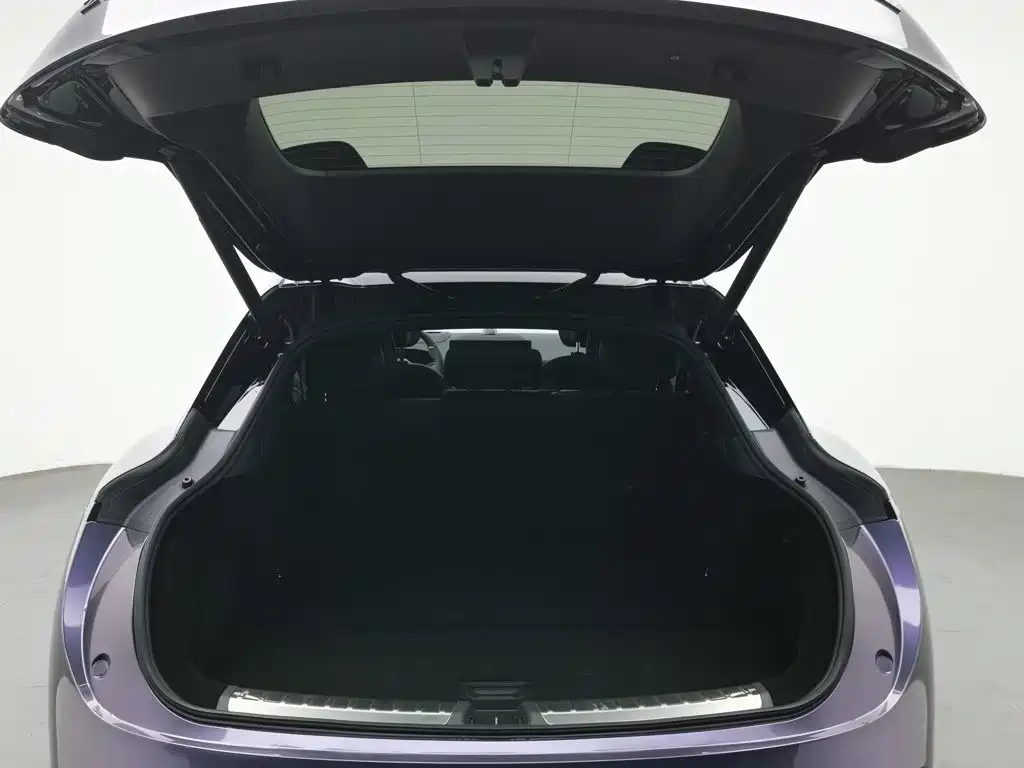 Zeekr 007GT — миниатюра 16