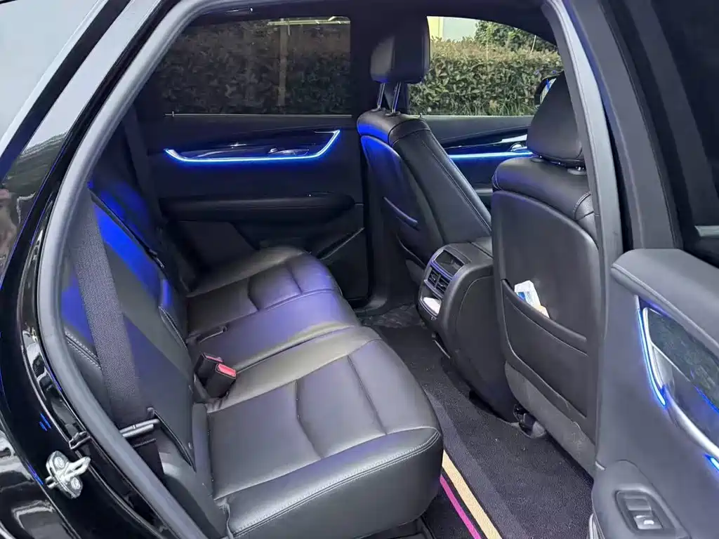 Cadillac XT5 — миниатюра 6