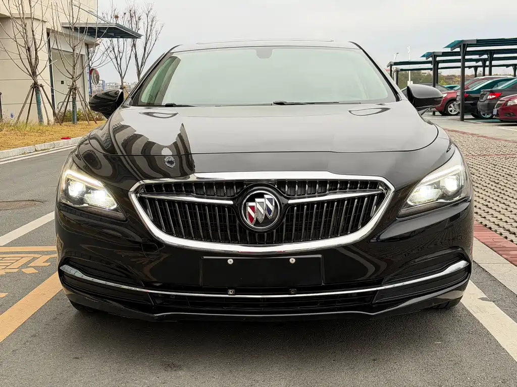 BUICK LACROSSE