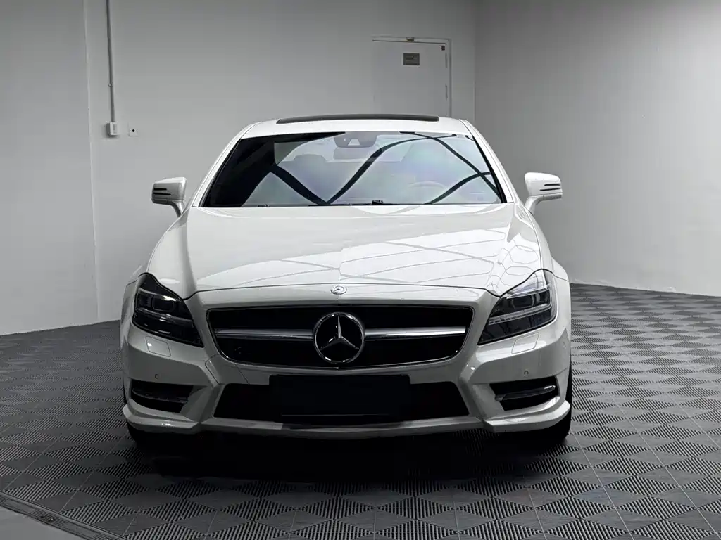 Mercedes-Benz CLS — миниатюра 2