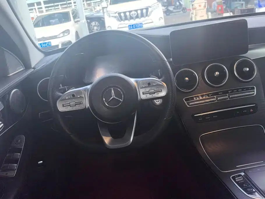 Mercedes-Benz C-Class — миниатюра 15