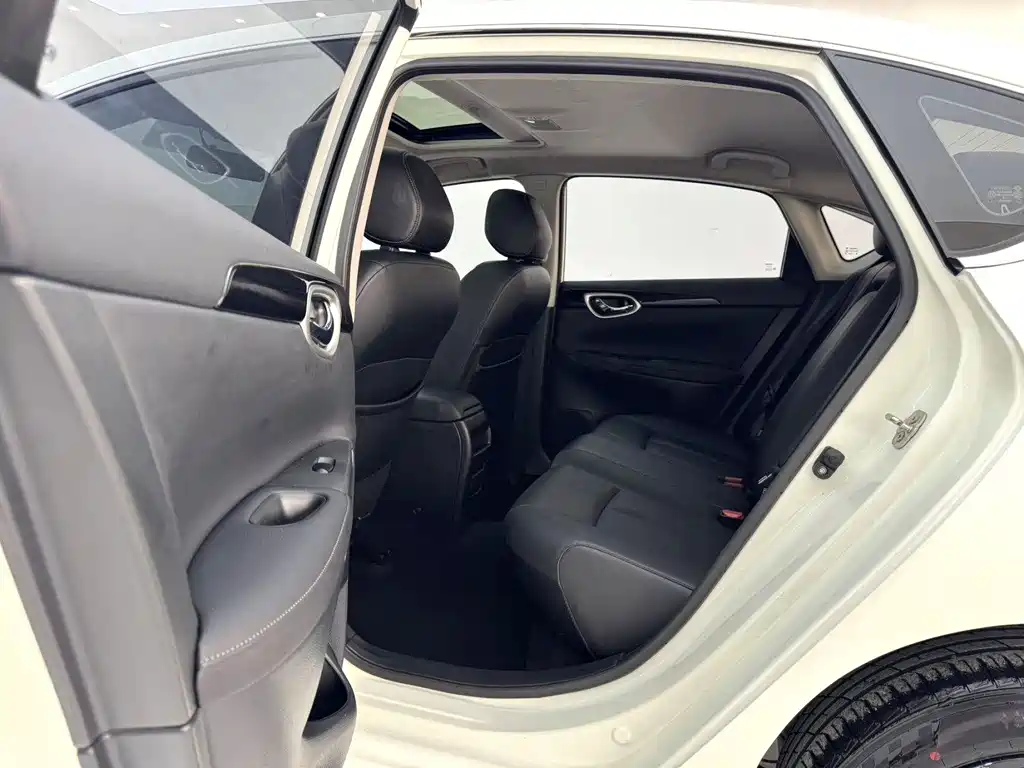 Nissan Sylphy — миниатюра 6
