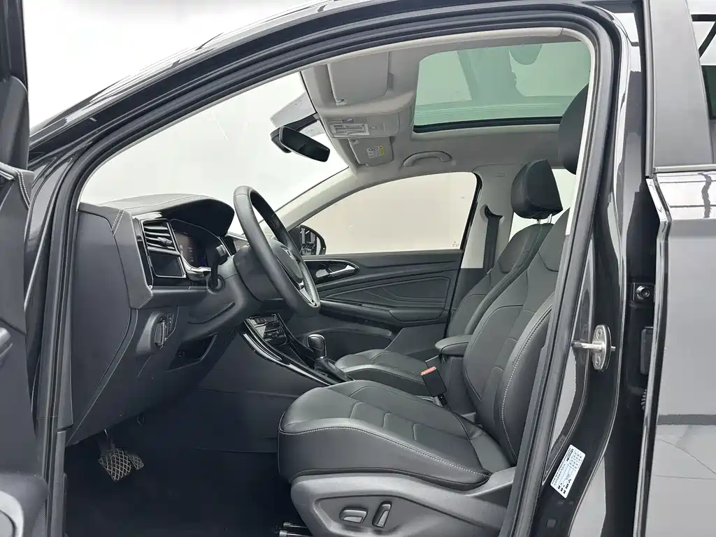 Jetta VS7 Black Edge Edition 1.4T Auto Glory Edition Pro, фото 5