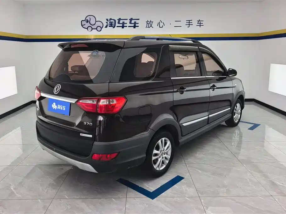 Dongfeng 370 2016 1.5L MT Comfort 7 мест