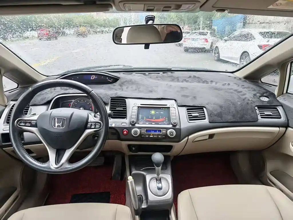 Honda Civic — миниатюра 5