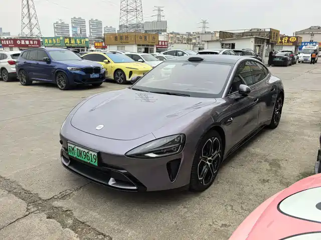 XIAOMI CAR XIAOMI SU7 2025