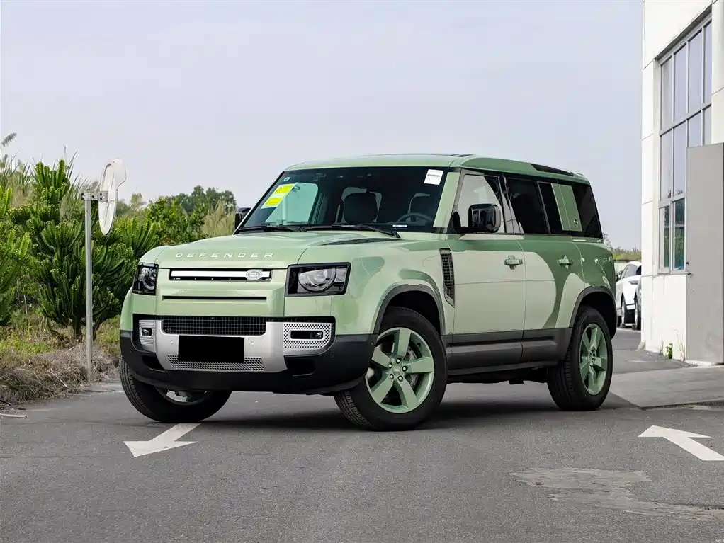 Land Rover Defender 2023