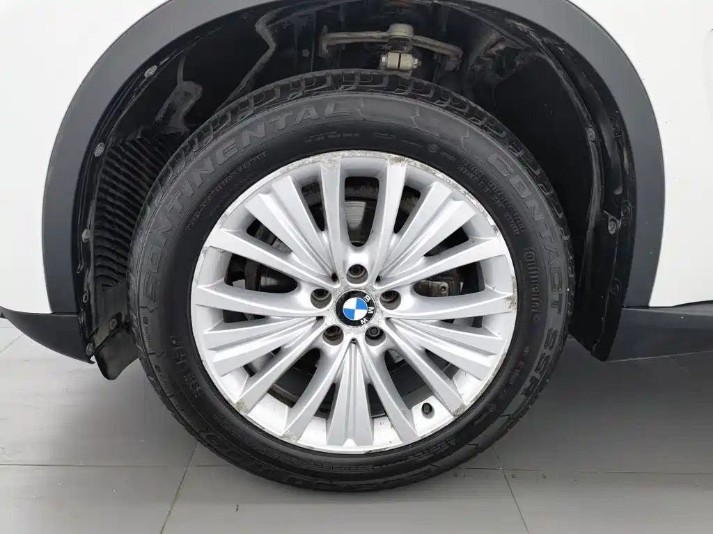 BMW X5 (Import) — миниатюра 17