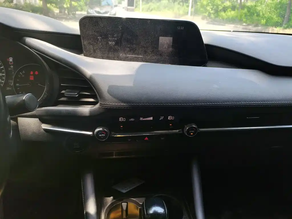 Mazda Mazda3 3 2020 2.0L AT