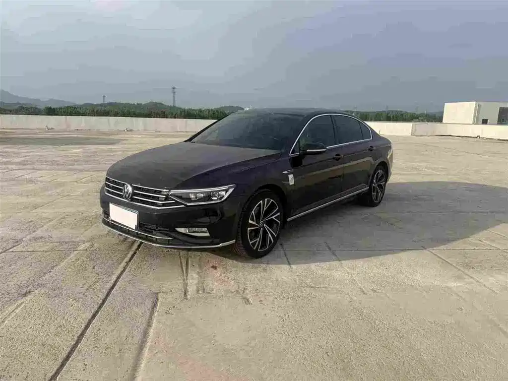 Купить Volkswagen Magotan