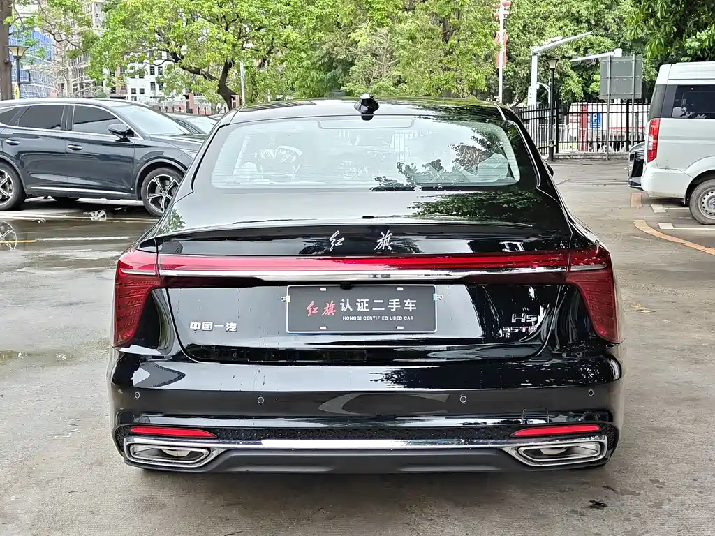 Hongqi H5 2025 2.0T AT