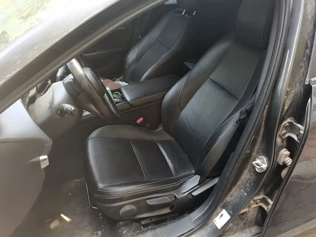 Mazda Mazda3 — фотографии объявления, Фото 12