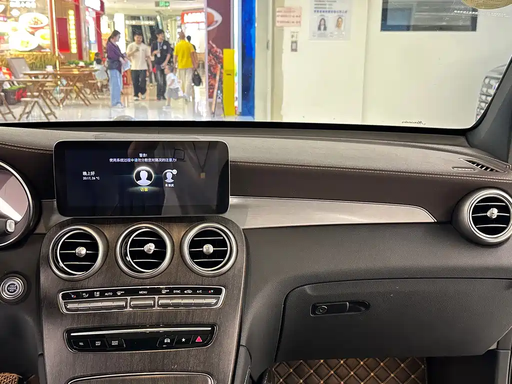 Mercedes-Benz GLC — миниатюра 17