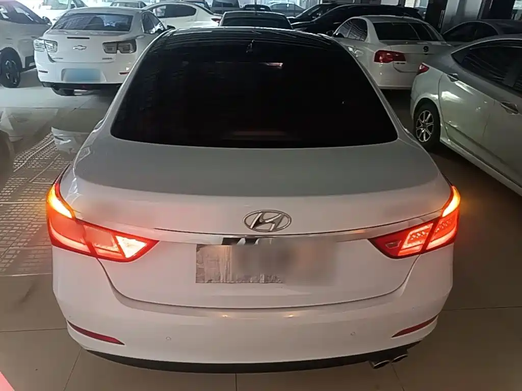 Hyundai Mistra — миниатюра 6