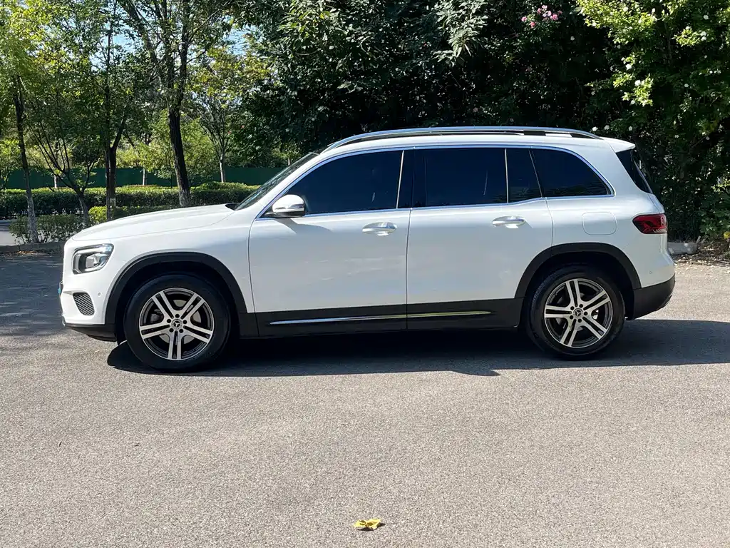 Mercedes-Benz GLB — миниатюра 3