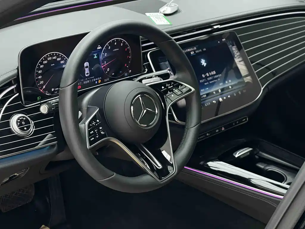 Mercedes-Benz E-Class — миниатюра 4