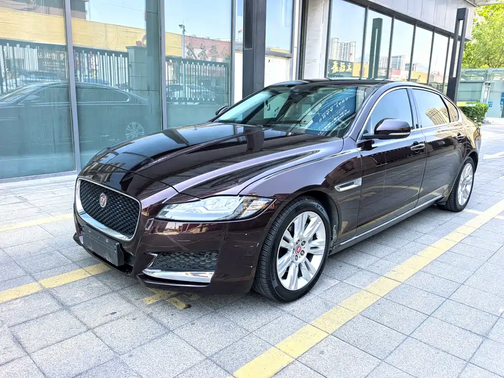Jaguar XFL 2018