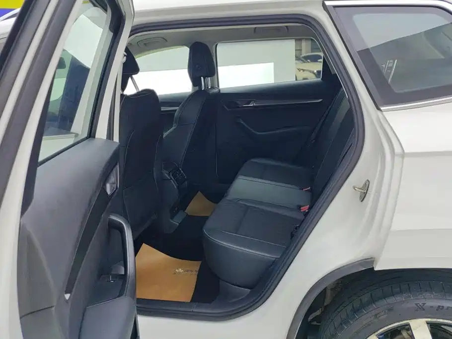Skoda Karoq — миниатюра 11