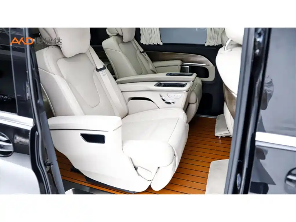 Mercedes-Benz V-Class - фото 8