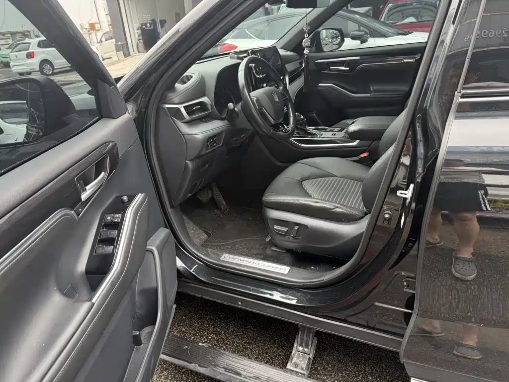Toyota Crown Kluger — миниатюра 8
