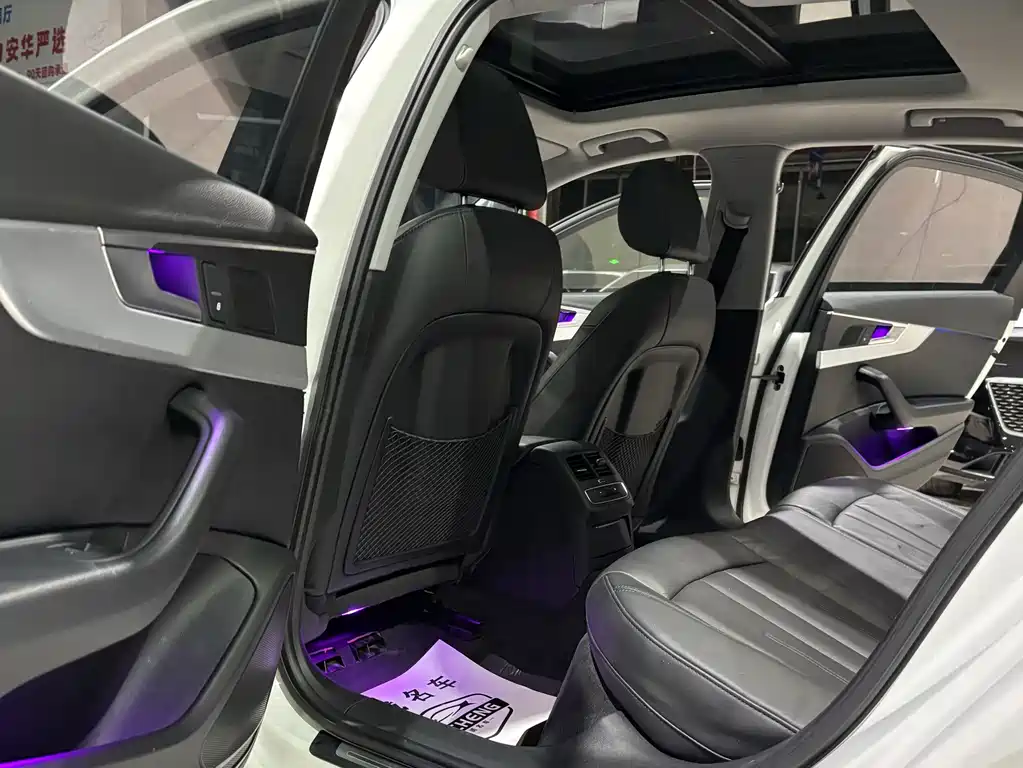 Audi A4L 2019 40 TFSI Fashion VI