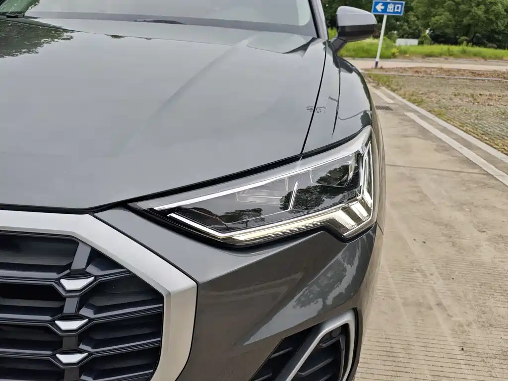 Audi Q3 2022 35 TFSI Fashion