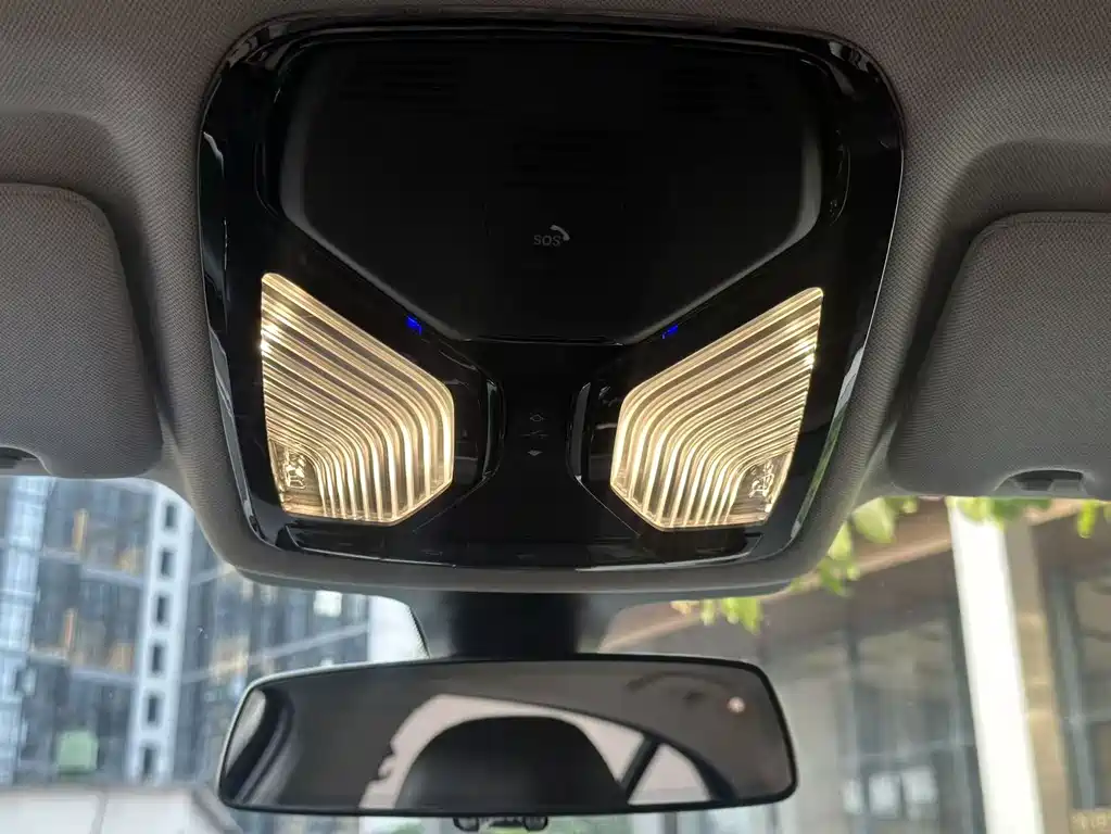 BMW 5 Series — миниатюра 28