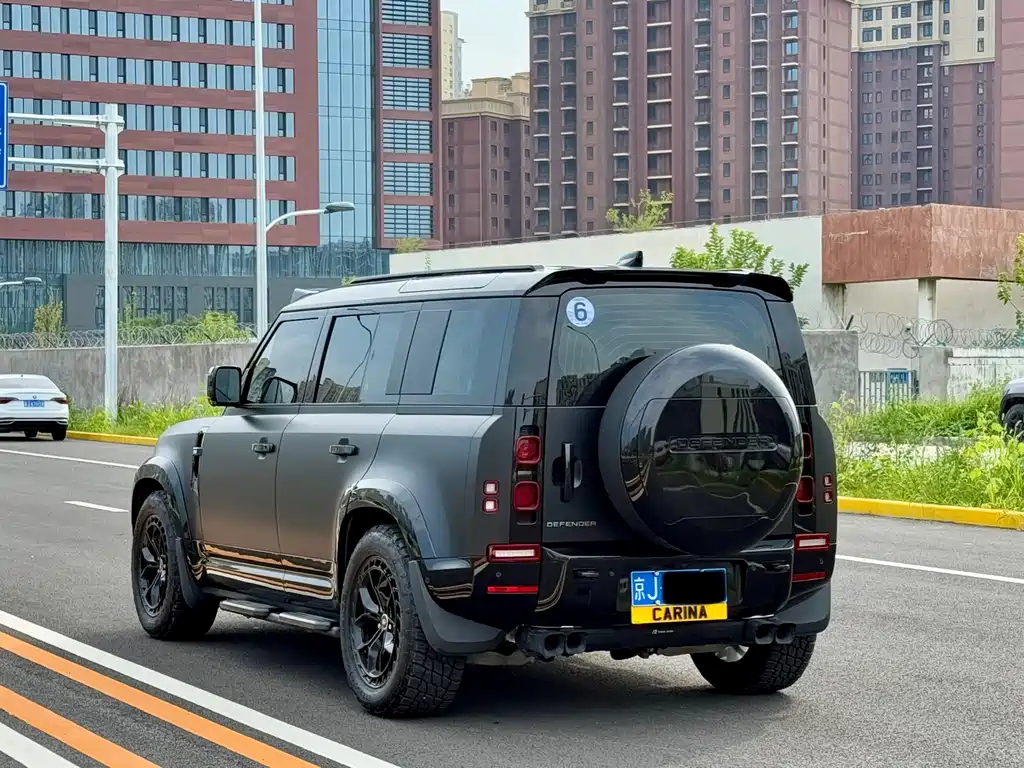 Land Rover Land Rover Defender 2025 110 3.0T P400 X-Dynamic SE