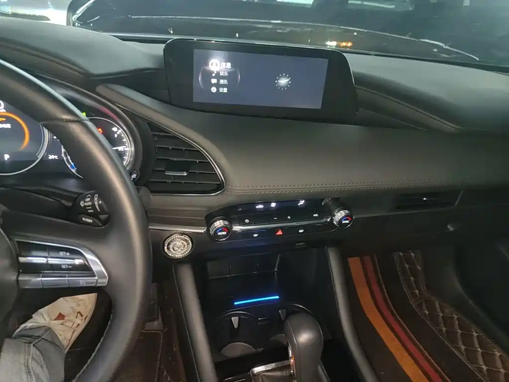 Mazda 3 Axela — миниатюра 13