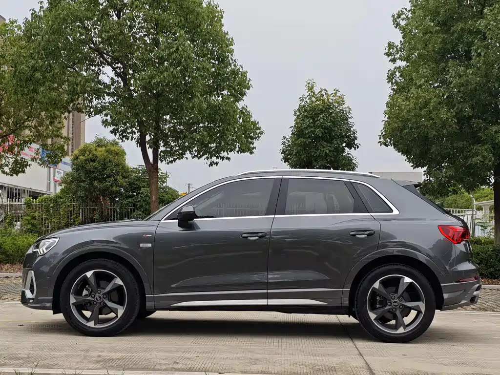 Audi Q3 2022 35 TFSI Fashion