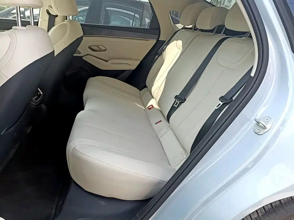 BYD Qin L — миниатюра 17