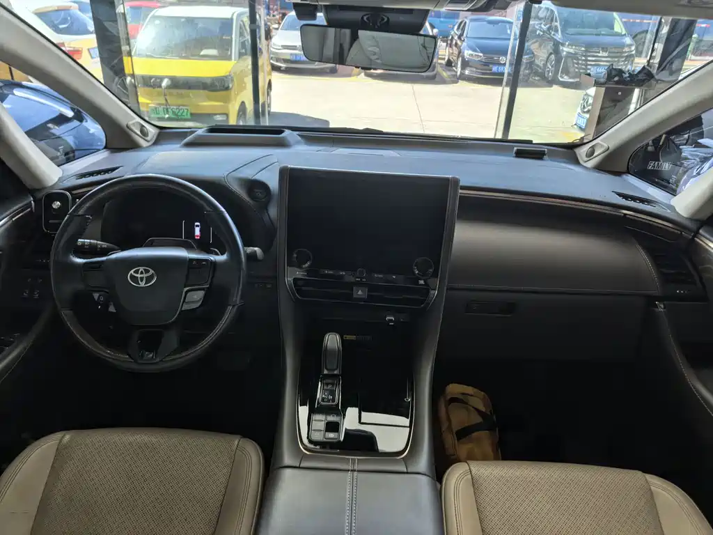 Toyota Alphard 2024 2.5L Premium