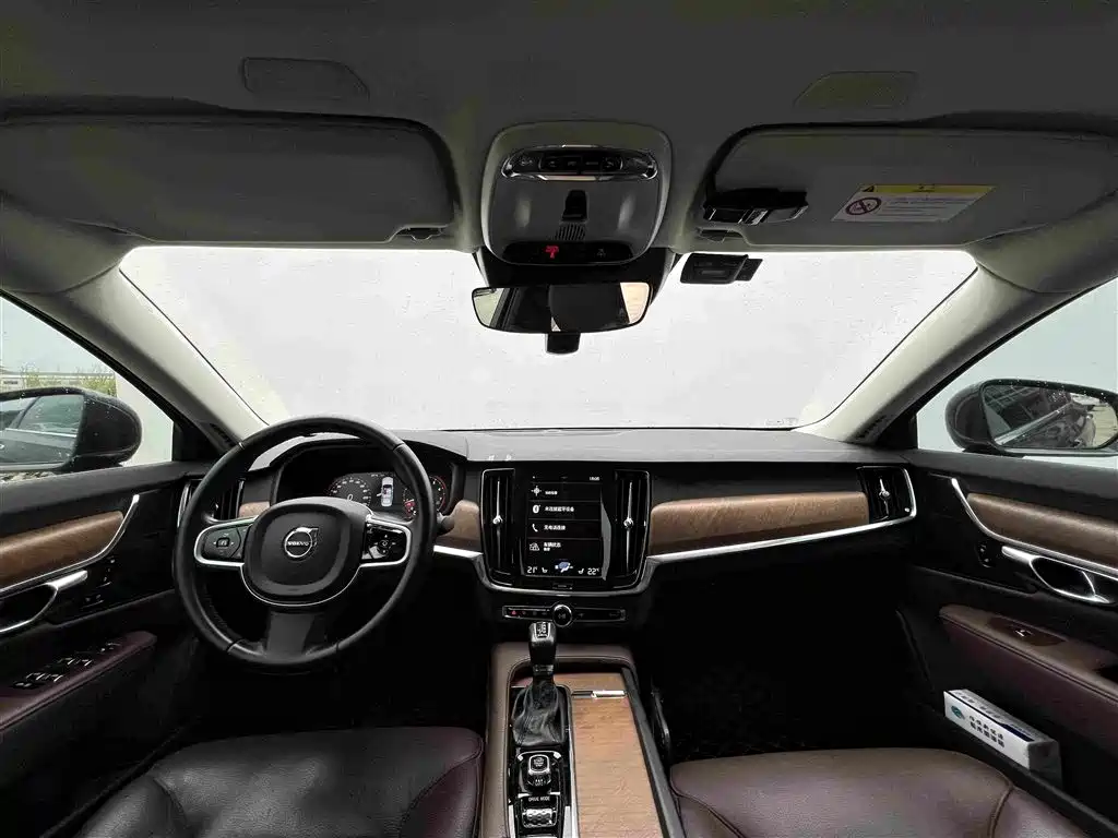 Volvo S90 2019 T5