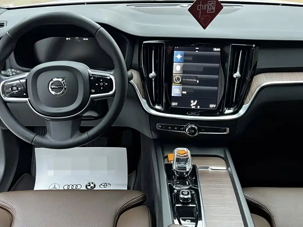 Volvo S60 — миниатюра 7