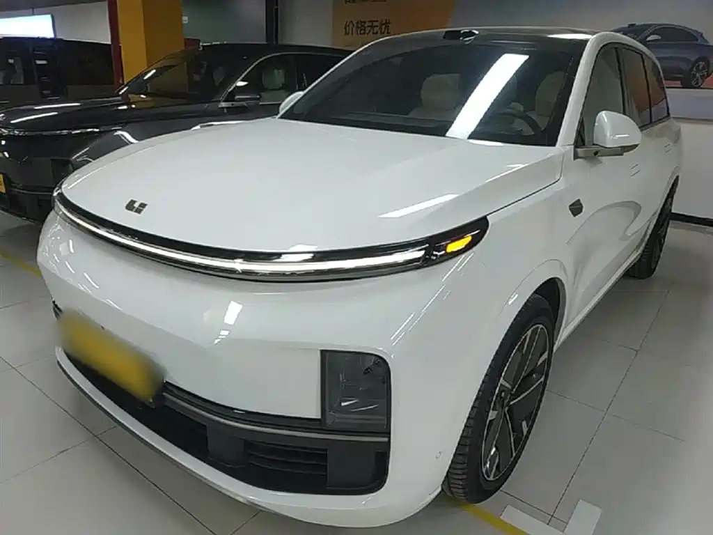Li Auto Li L9 2025