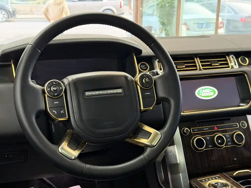 LAND ROVER RANGE ROVER