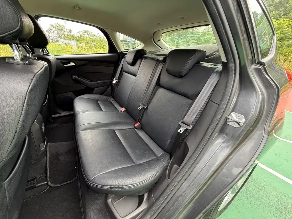 Ford Focus — миниатюра 9