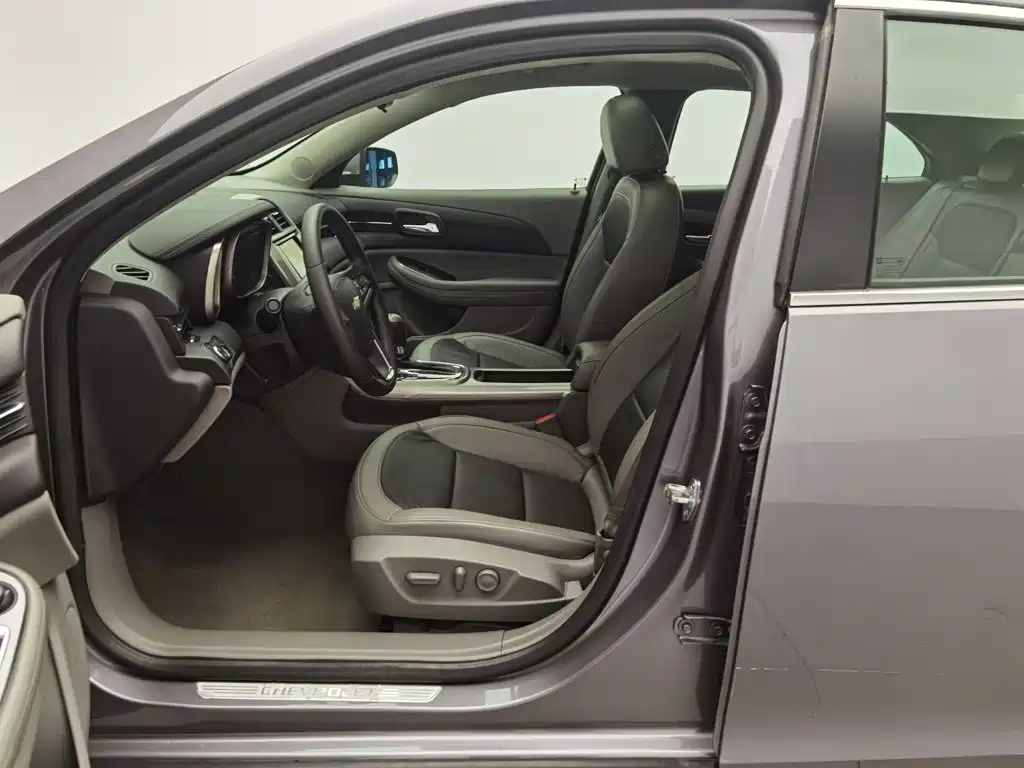 Chevrolet Malibu — миниатюра 10