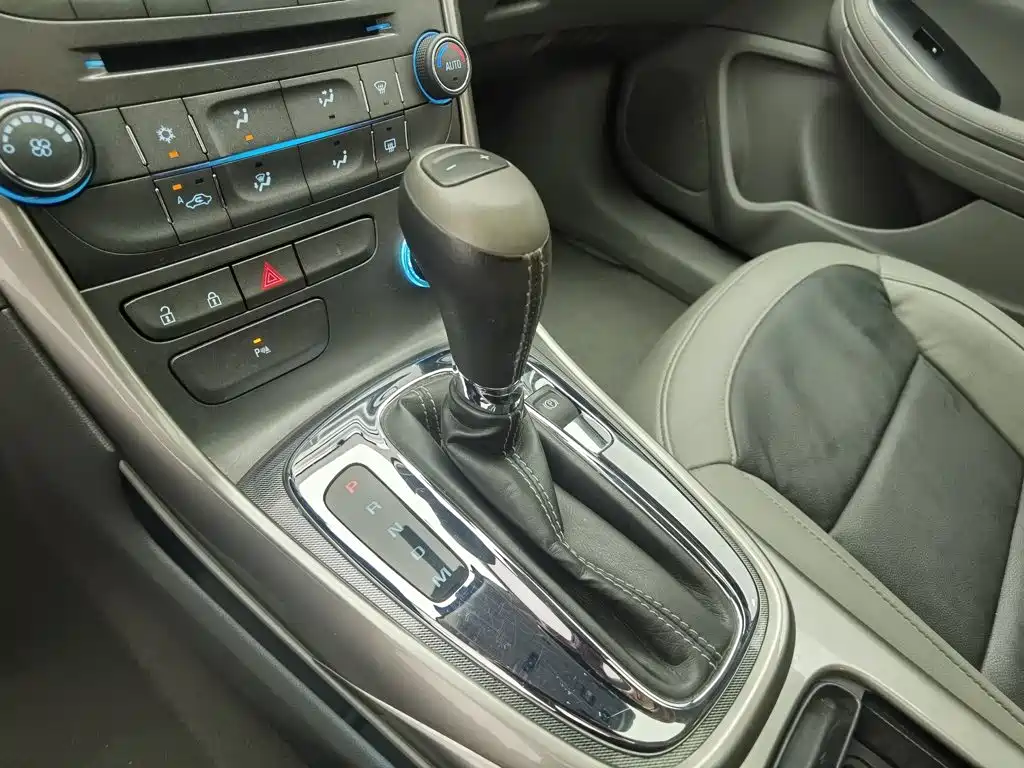 Chevrolet Malibu — миниатюра 13
