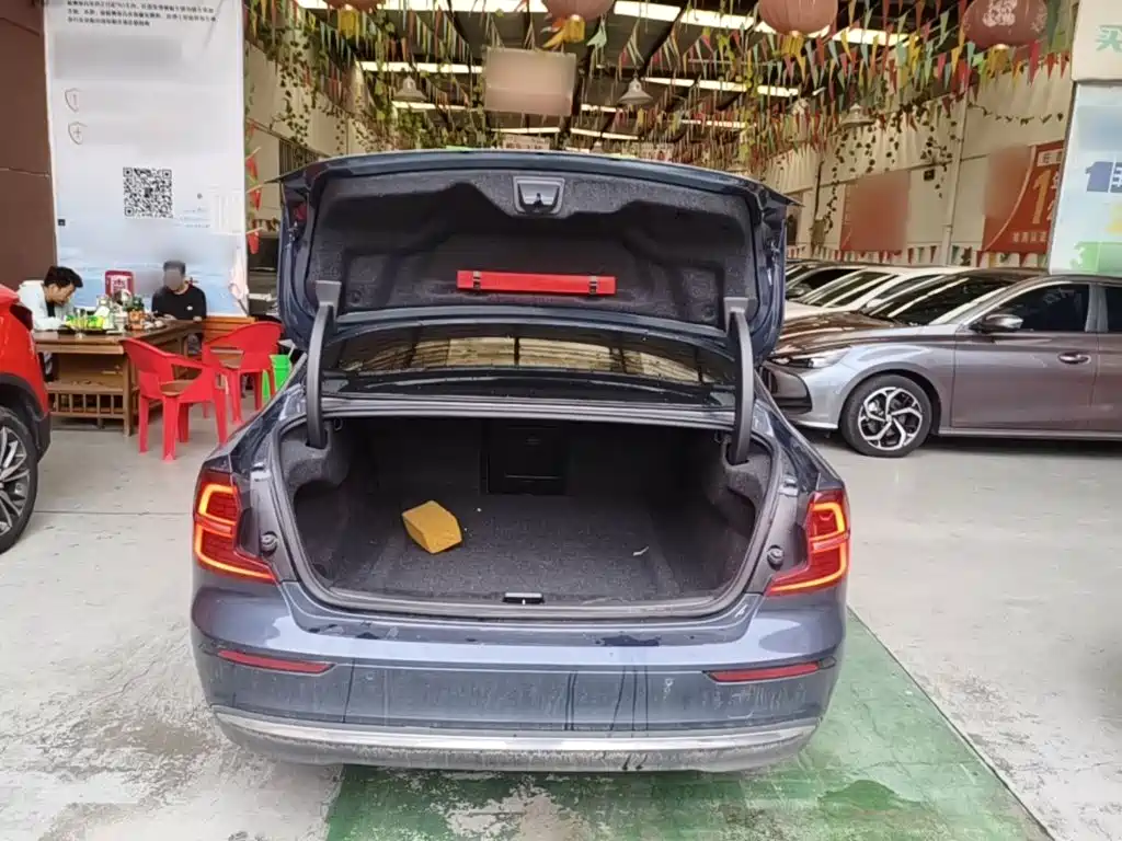 Volvo S60 — миниатюра 19