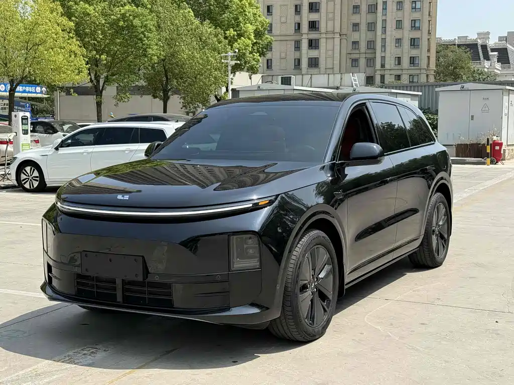 Li Auto Li L6 2025